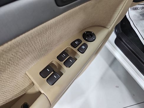 Used 2010 Hyundai Sonata GLS image 12