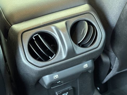 Used 2025 Jeep Gladiator Mojave w/ Safety Group AWD/4WD image 13