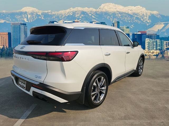 Certified 2025 INFINITI QX60 Luxe w/ Cargo Package AWD/4WD image 7