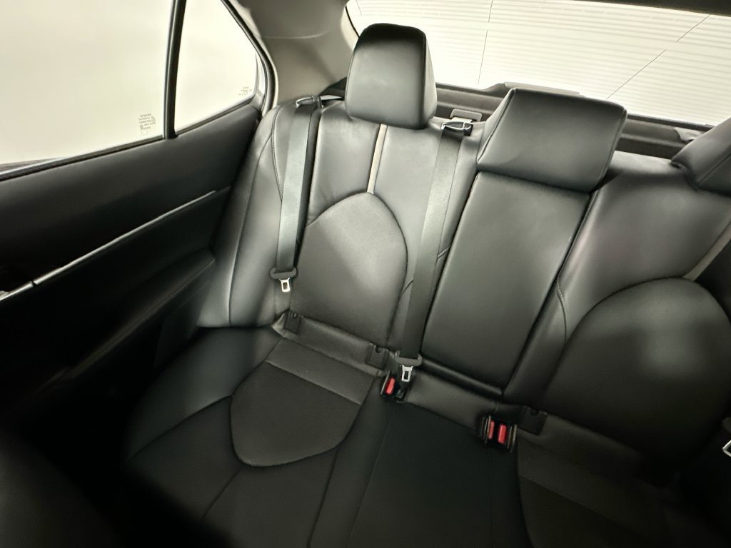 Used 2021 Toyota Camry XSE FWD image 12