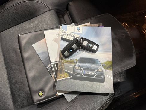 Used 2011 BMW 335i Sedan image 26