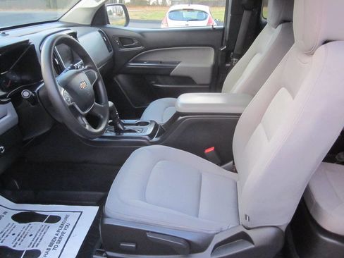 Used 2020 Chevrolet Colorado W/T w/ WT Convenience Package image 11