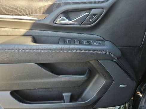 Used 2023 GMC Yukon Denali AWD/4WD image 16