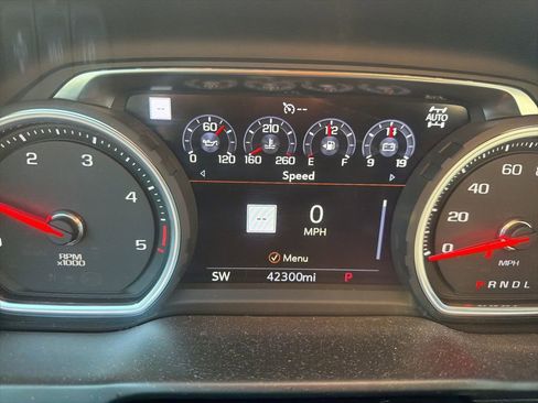 Used 2020 Chevrolet Silverado 2500 High Country w/ Technology Package image 18