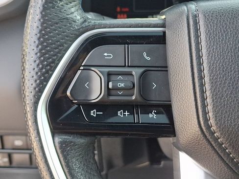 Used 2023 Toyota Tundra Platinum AWD/4WD image 22