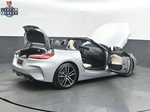 Certified 2022 BMW Z4 M40i w/ Premium Package image 41