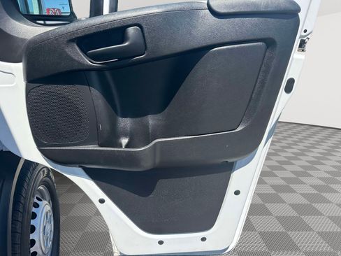 Used 2024 RAM ProMaster 2500 w/ Convenience Group FWD image 20