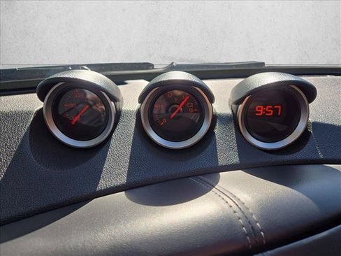 Used 2014 Nissan 370Z Coupe w/ Sport Package RWD image 21