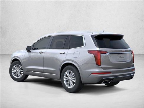 New 2025 Cadillac XT6 Luxury image 3