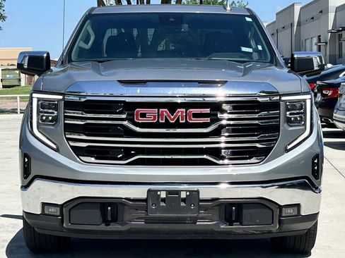 Used 2025 GMC Sierra 1500 SLT RWD image 8