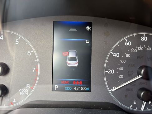 Used 2023 Toyota Corolla SE FWD image 13