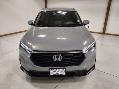 Used 2023 Honda CR-V LX image 3