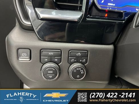 Used 2023 Chevrolet Silverado 1500 LT AWD/4WD image 22