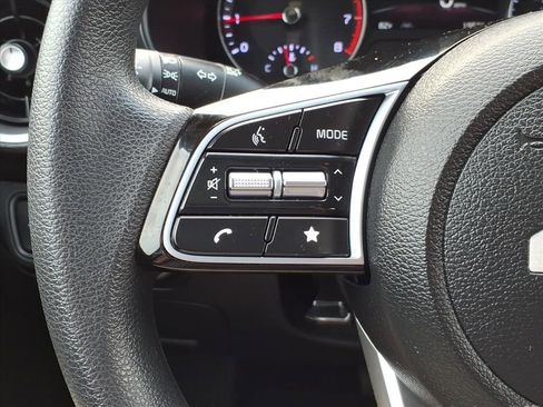 Used 2023 Kia Forte LXS image 21