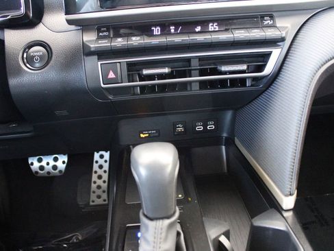 Certified 2025 Toyota Camry SE FWD image 36