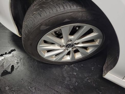 Used 2021 Toyota Camry LE FWD image 13