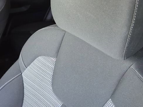 Used 2023 Kia Sorento LX image 16