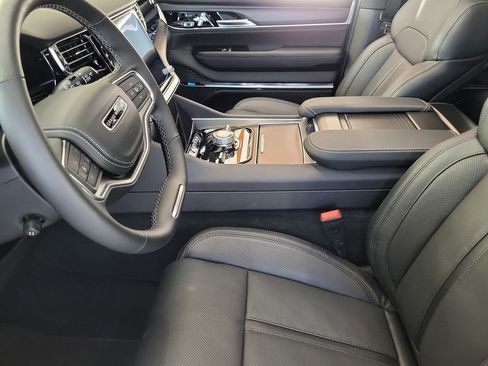 New 2026 Jeep Grand Wagoneer Summit w/ Premium Group III image 12