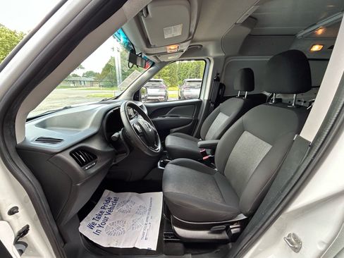 Used 2022 RAM ProMaster City Tradesman FWD image 6