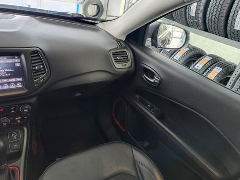 Used 2021 Jeep Compass Trailhawk image 16