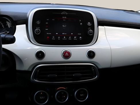 Used 2019 FIAT 500X Trekking Plus w/ Premium Group AWD/4WD image 22