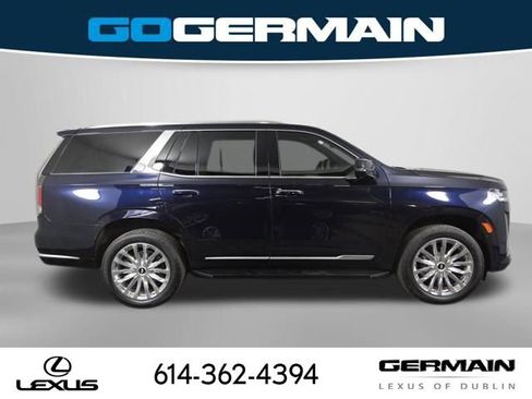 Used 2023 Cadillac Escalade Premium Luxury AWD/4WD image 6