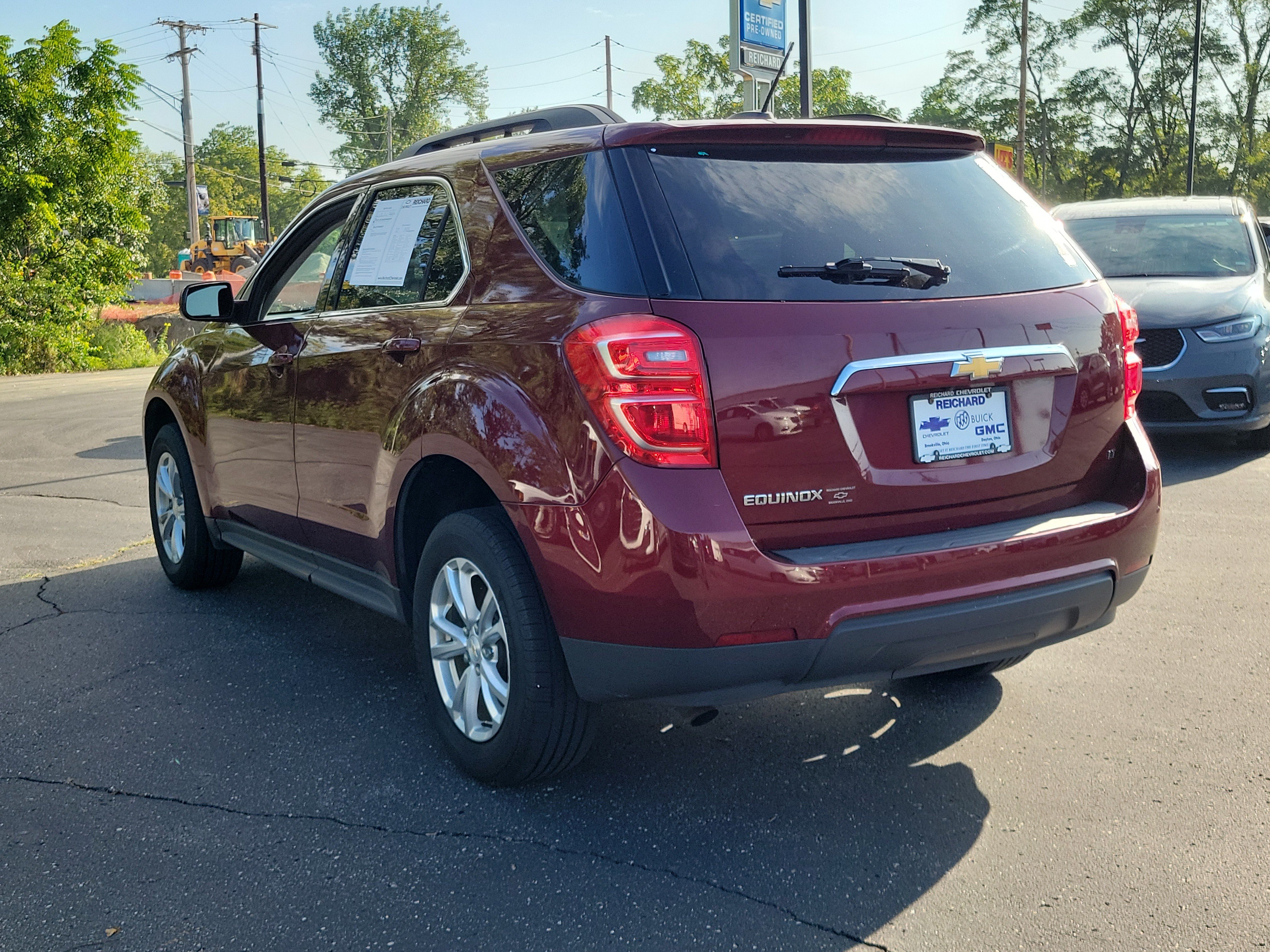 Used 2017 Chevrolet Equinox LT w/ Convenience Package FWD image 3