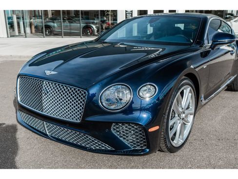 Used 2022 Bentley Continental GT V8 image 34
