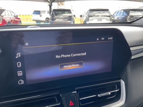 Used 2025 Chevrolet TrailBlazer LT AWD/4WD image 33