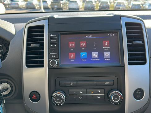 Certified 2019 Nissan Frontier SV image 19