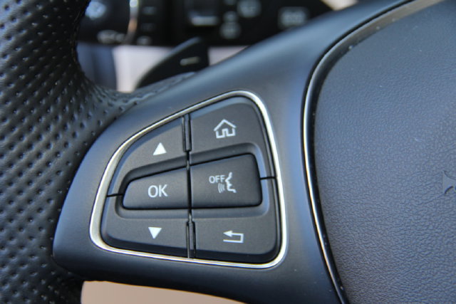 Used 2019 Mercedes-Benz GLC 300 4MATIC image 22