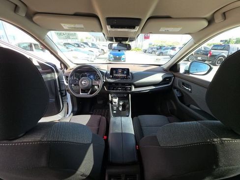 Used 2023 Nissan Rogue SV FWD image 25