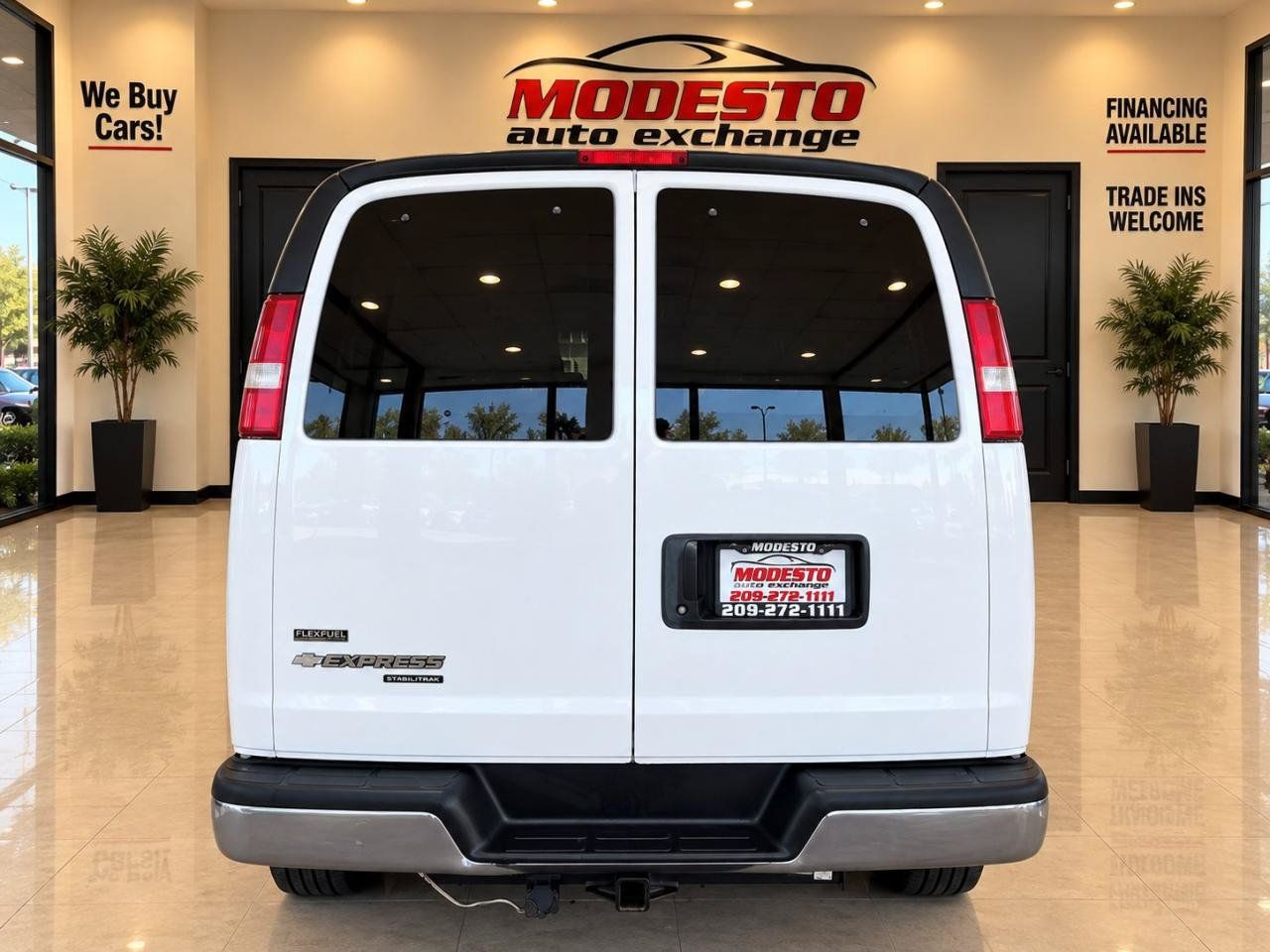 Used 2010 Chevrolet Express 3500 LT w/ LT Preferred Equipment Group RWD image 4