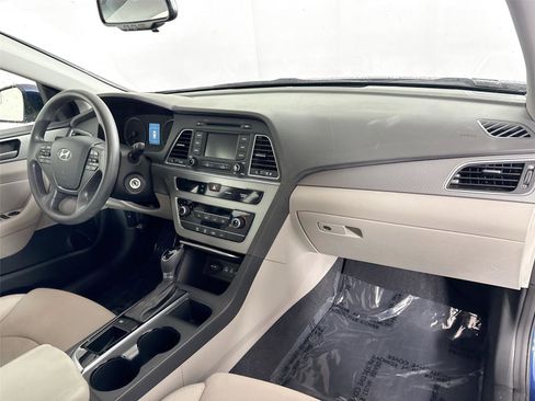 Used 2015 Hyundai Sonata SE w/ Option Group 09 FWD image 38