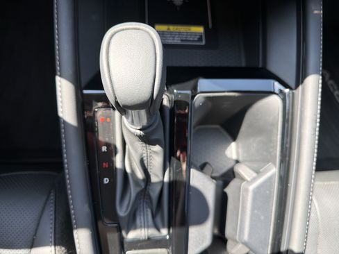 Certified 2025 Honda Accord Touring image 37