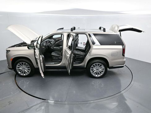 Certified 2024 Cadillac Escalade Premium Luxury image 51