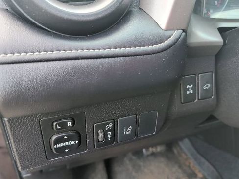 Used 2017 Toyota RAV4 XLE image 15