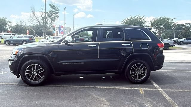 Used 2017 Jeep Grand Cherokee Limited AWD/4WD image 4