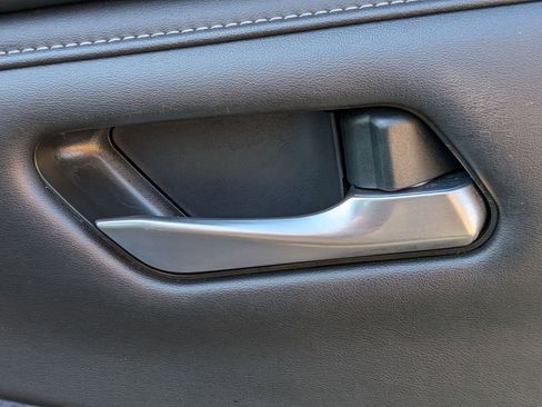 Used 2024 Nissan Sentra SV FWD image 34