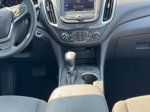 Used 2024 Chevrolet Equinox LT FWD image 12