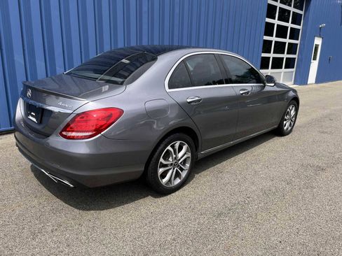 Used 2017 Mercedes-Benz C 300 4MATIC Sedan image 4