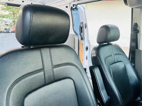 Used 2019 Ford Transit Connect XL image 10