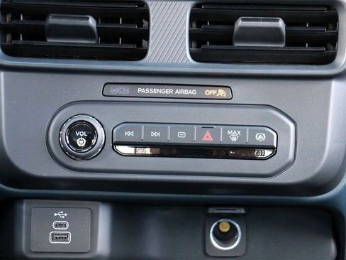 New 2025 Ford Maverick XL w/ Equipment Group 101A image 23