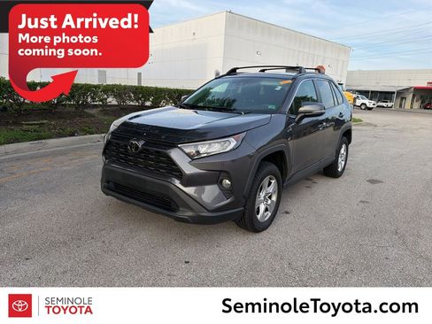 Used 2021 Toyota RAV4 XLE AWD/4WD image 1