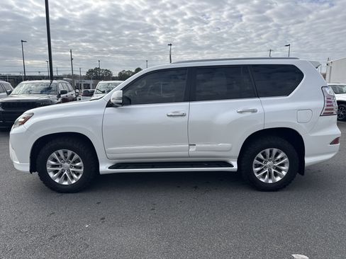 Used 2014 Lexus GX 460 image 7