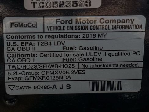 Used 2016 Ford Mustang Shelby GT350 w/ Technology Package RWD image 28
