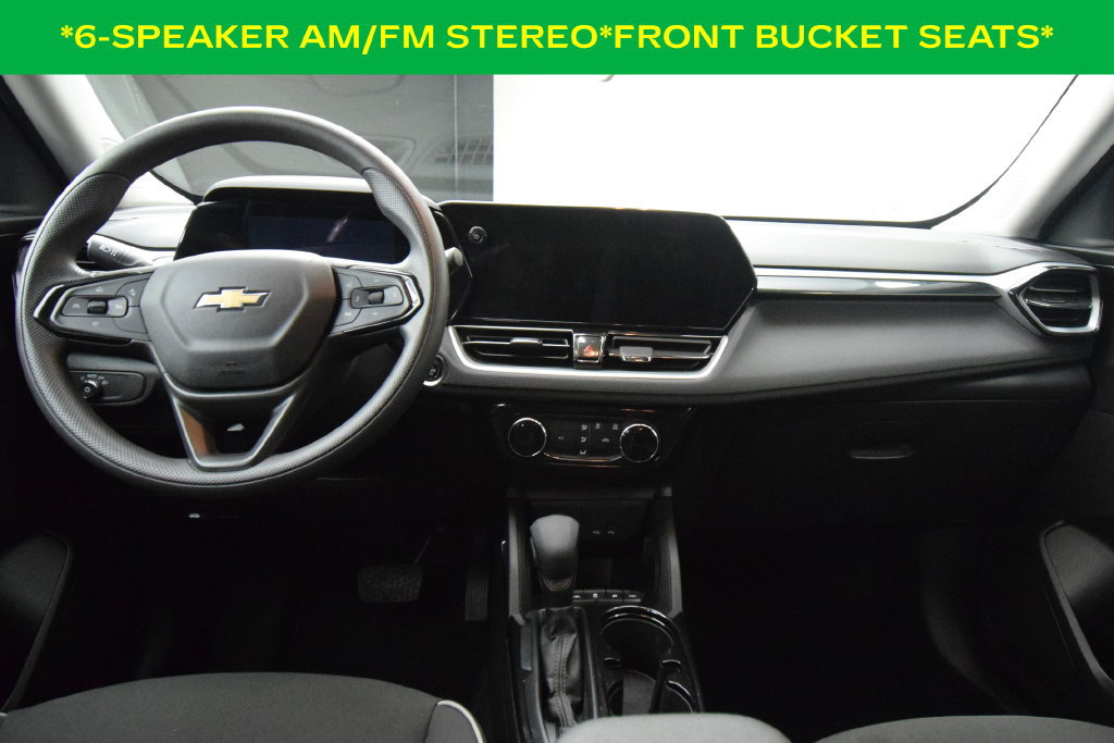 Used 2024 Chevrolet TrailBlazer LT AWD/4WD image 3