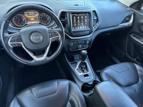 Used 2016 Jeep Cherokee Limited image 16