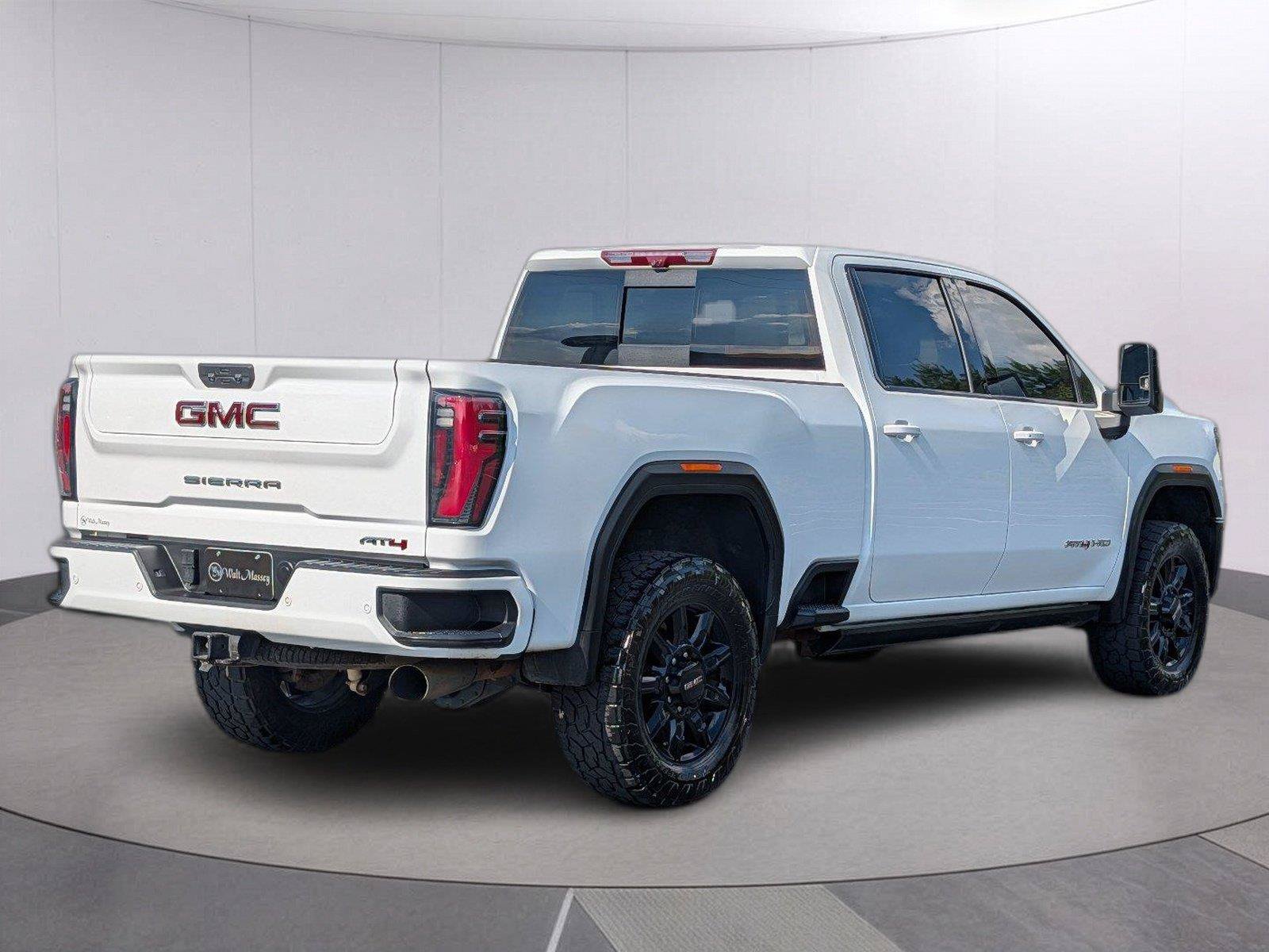 Used 2025 GMC Sierra 3500 AT4 w/ AT4 Premium Plus Package AWD/4WD image 6