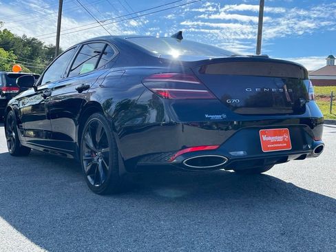 Used 2022 Genesis G70 3.3T RWD image 6
